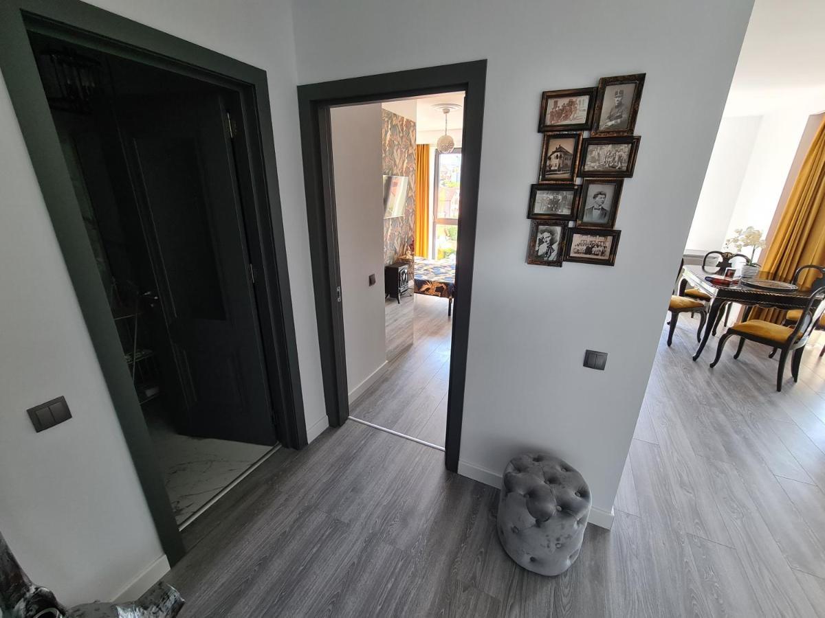 Parisian Apartment Cluj Esterno foto